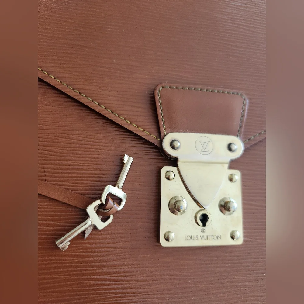 LV Serviette Conseiller Epi Briefcase.Excellent Condition..Minor Callouts! - Picture 14 of 16